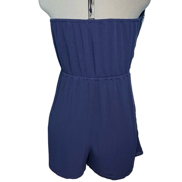 Love Fire Blue And White Embroidered Floral Romper Women's Large - Picture 6 of 6